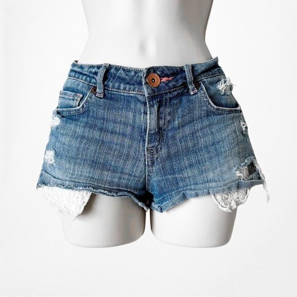 Vintage Y2K Aeropostale Medium Wash Distressed Mid Rise Denim Shorts Size S - Picture 4 of 6